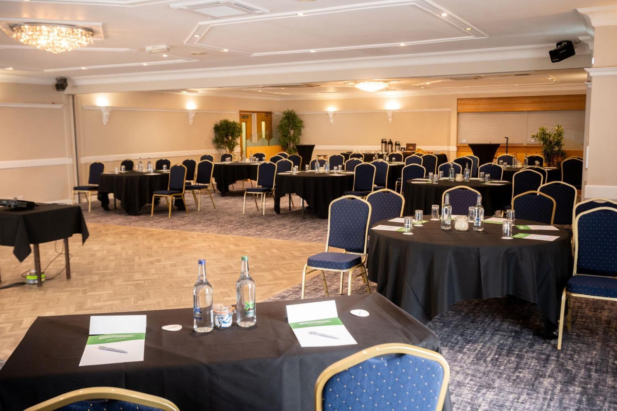 Holiday Inn A55 Chester West By Ihg Northop Buitenkant foto