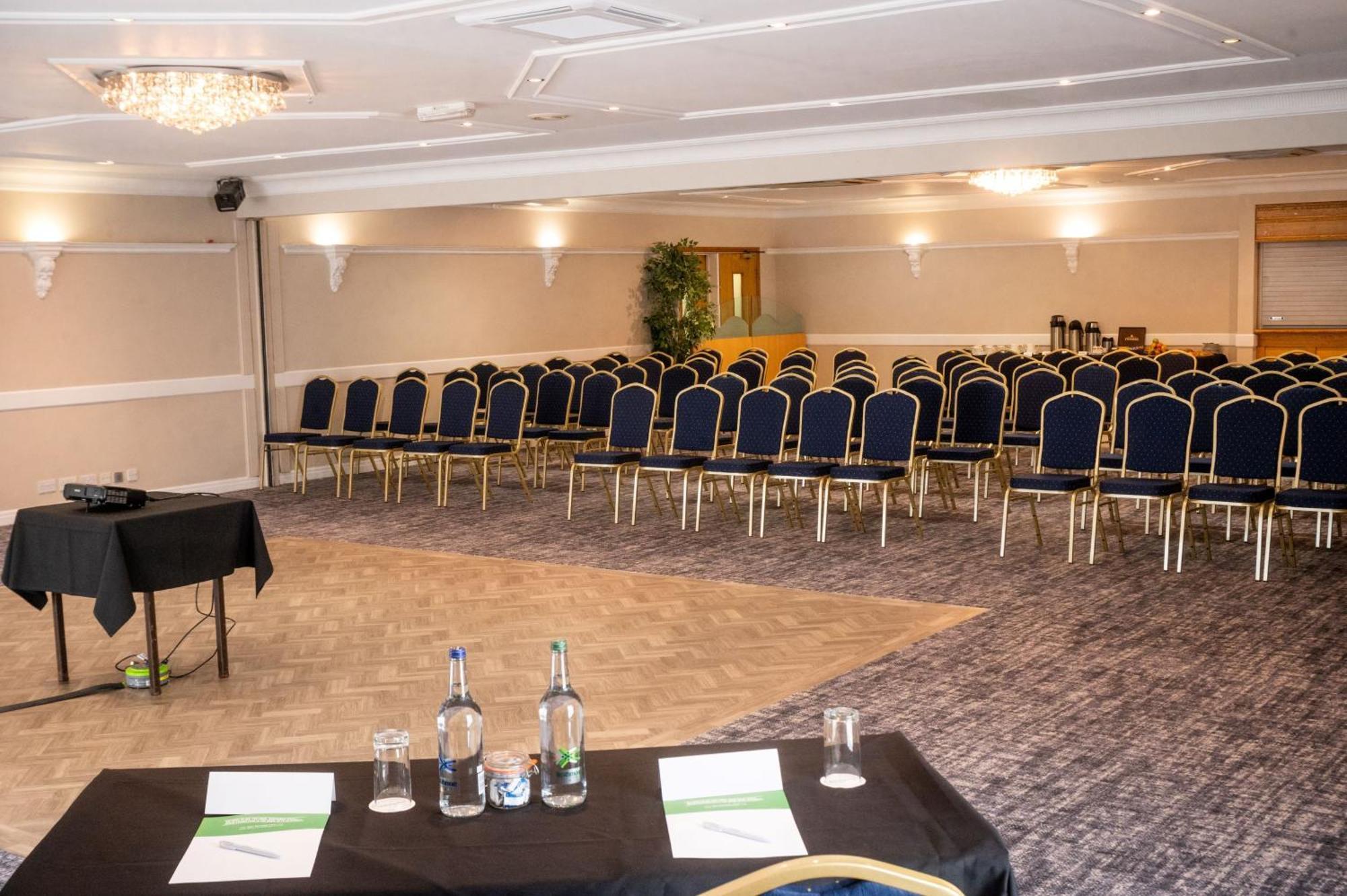 Holiday Inn A55 Chester West By Ihg Northop Buitenkant foto